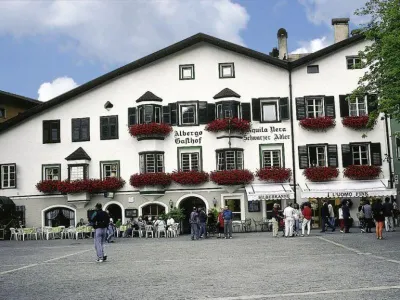 Schwarzer Adler - Concept Living Hotel a Lurches