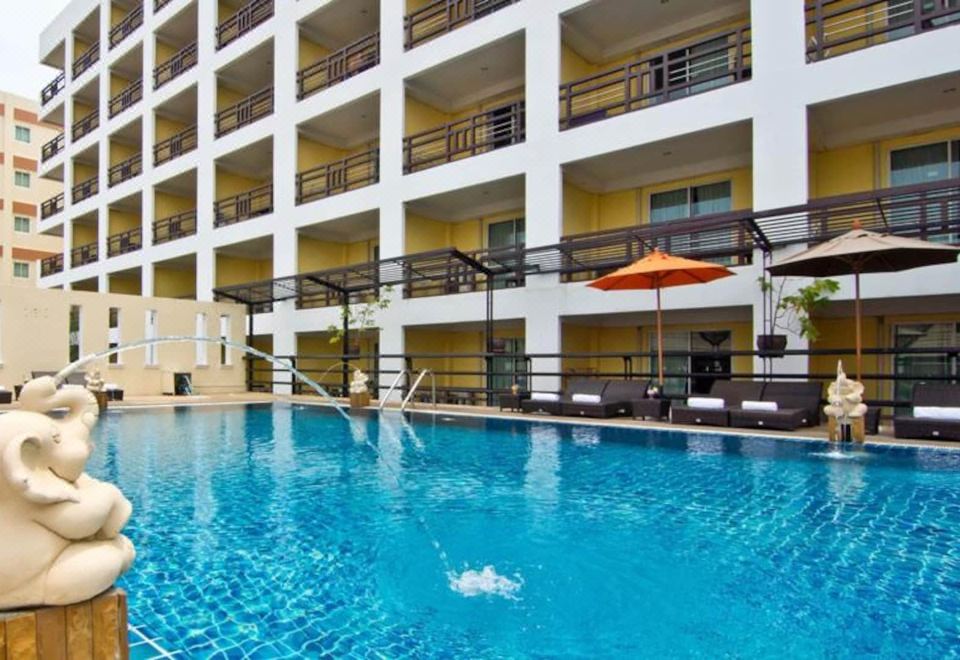 Golden Sea PattayaOver view