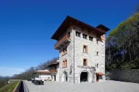 Tenuta de l'Annunziata - Natural Relais Hotels in Uggiate con Ronago