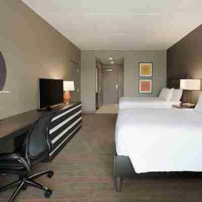 Hilton Garden Inn Rochester/University and Medical Center Rooms