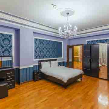 Nizami Street Royal Luxury Apartment Rooms