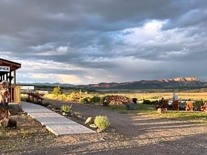 The Riverside Ranch Motel and RV Park Southern Utah