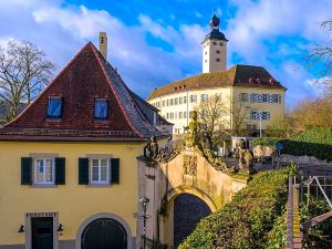 Schlosshotel Horneck im Siebenbürgischen Kultur und Begegnungszentrum