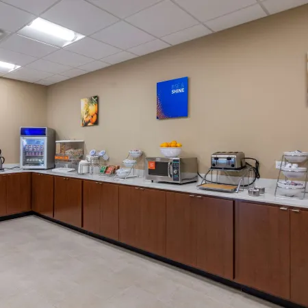 Comfort Inn & Suites