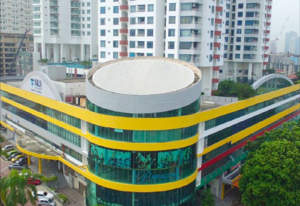 Fives Hotel Dnp - Housity