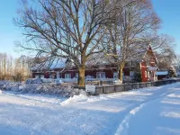 Röda Stallet Bed & Breakfast Hotels near Hem & Hobby