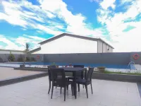 Chic and Cozy Studio Park View Condominium Apartment Hotels in Kecamatan Beji