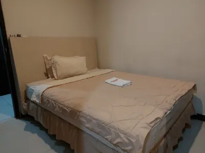 Galaxy Inn Hotels near Patung Sultan Murhum