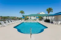 Super 8 by Wyndham Valdosta GA I-75 Отели в г. Волдоста