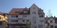StadtCafé Pension Hotels in der Nähe von Barrierefreier Naturerlebnispfad am Eiswoog