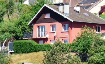 La Colline Aux Yeux Doubs