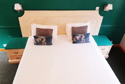 The White Horse Inn Hotels in Cambourne