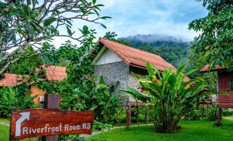 Khao Sok Riverfront Resort