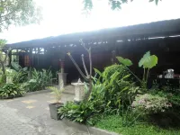 Jazz Hotel Palu Hotel dekat Mawar Merah Kost