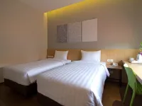 Vinotel Cirebon Hotels in Cirebon City