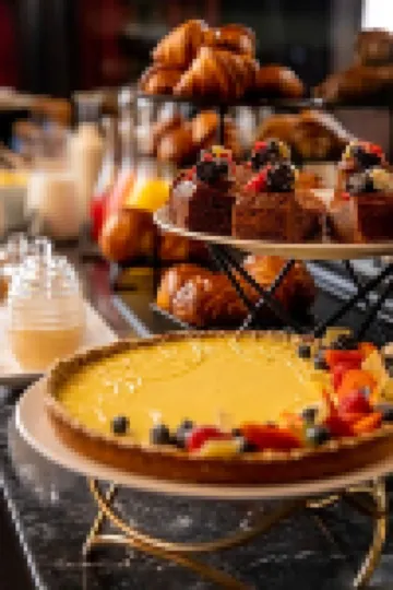 โรงแรมโดม