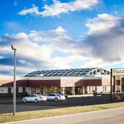 AmericInn by Wyndham Janesville Hotel Exterior