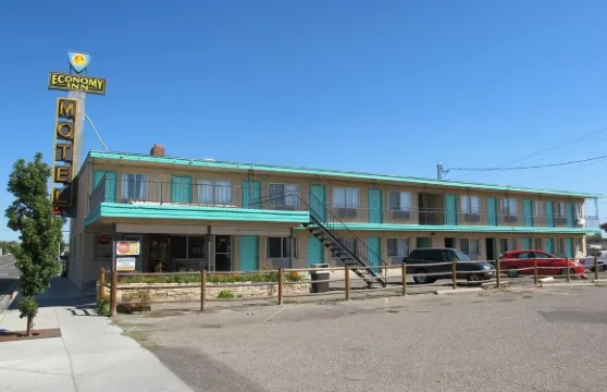 安大略經濟旅館