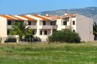 Lakonia Bay Apartments