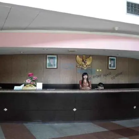 Paradise Hotel