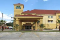 Spark by Hilton Hammond Hotels in Springfield