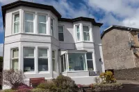 Douglas Park Guest House - Sea View