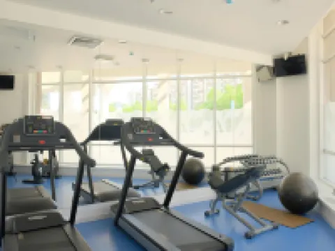 Cosmos Ekaterinburg Hotel (Космос Екатеринбургбывш. Park Inn by Radisson Ekaterinburg)