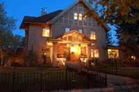 The Carolina Bed & Breakfast Hotels in Helena