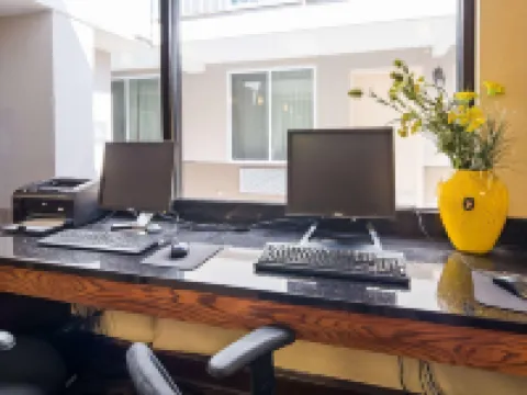 Quality Inn & Suites Hotels in Loyalsock Township