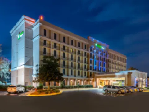 Holiday Inn Express ATLANTA AIRPORT-COLLEGE PARK by IHG Hotels in College Park
