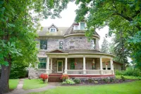 Bellas Castle Hotels in Morden