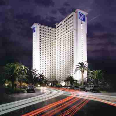 IP Casino Resort & Spa Hotel Exterior