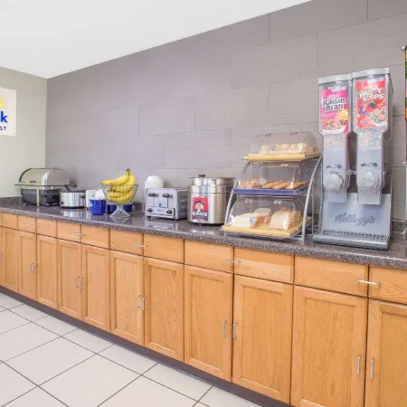 Days Inn by Wyndham Portage