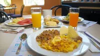 Holiday Inn Express CHIHUAHUA by IHG - breakfast