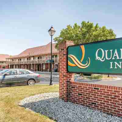 Quality Inn Findlay Hotel Exterior