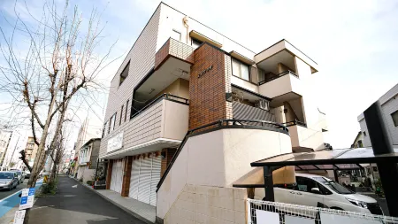 Hoji Plaza (Place Cocoya) Отели рядом со станцией JR Kawachi-Eiwa Station