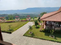 Cottage Omah'e Opa Waterpark Hotel a Boja