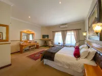 Turnberry Boutique Hotel Hotels near Cango Wildlife Ranch