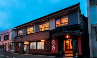 Mifunetei an Inn That Serves Conger Eel Cuisine