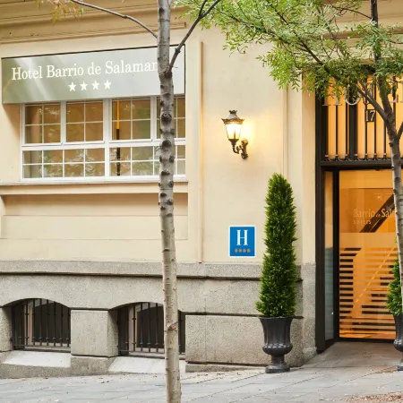 Suites Barrio de Salamanca Отели рядом с достопримечательностью «Улица Серрано»