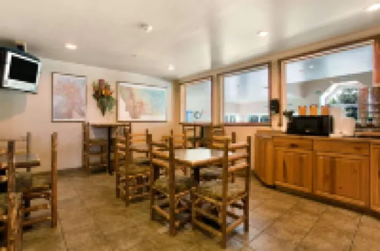 ไมโครเทล อินน์แอนด์สวีทส์ บายวินด์แฮม โบซแมน