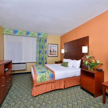 Best Western Plus Fresno Inn