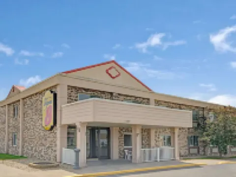 Super 8 by Wyndham Monticello Hotels in Wright County