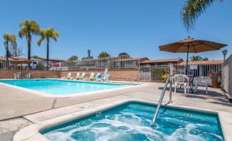 Rodeway Inn Fallbrook Downtown