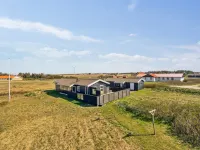 "Viveka" - 500m from the Sea