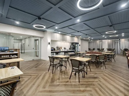 Mercure Pakenham Отели в г. Биконсфилд