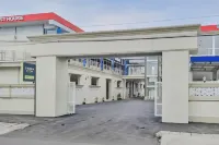 Urbanview Hotel MM Indramayu by RedDoorz Hotel dekat Pantai Tiris Indramayu