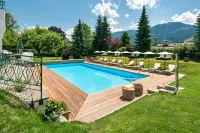 Tennerhof Luxury Chalets - Pools