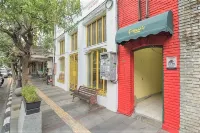 RedDoorz Hostel Near Braga Citywalk