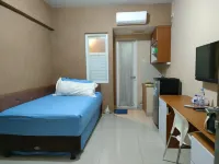 Nia Room at Student Castle Apartement